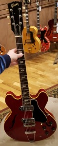 Gibson ES-330 red
